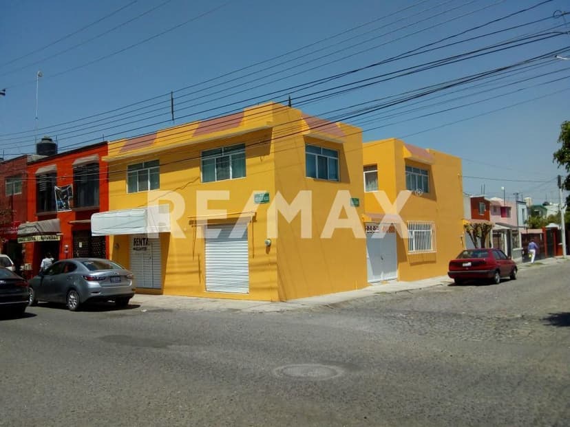 CASA COMERCIAL EN VENTA EN LAS PLAZAS CCV240124-VM