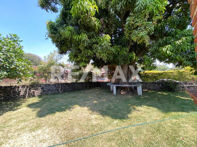 VENTA DE CASA EN FRACCIONAMIENTO COLINAS DE OAXTEPEC, MORELOS