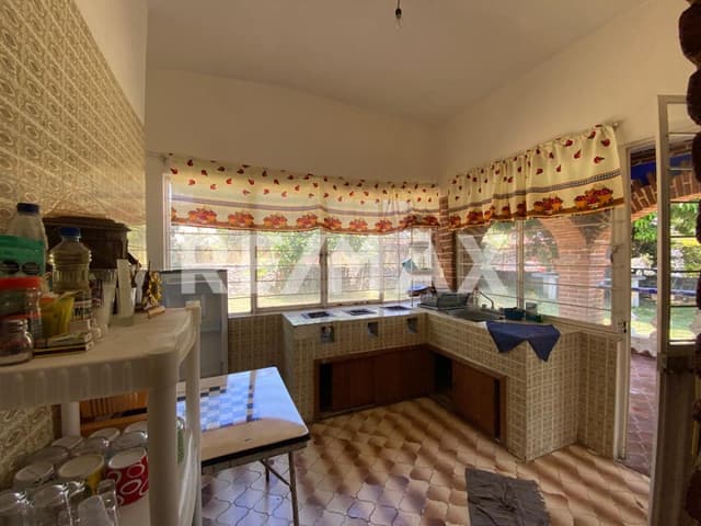 VENTA DE CASA EN FRACCIONAMIENTO COLINAS DE OAXTEPEC, MORELOS