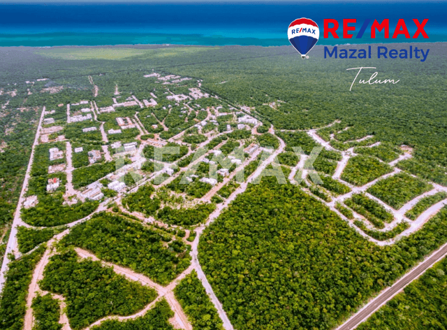 TERRENO DE 2,500 M2 EN REGION 8 MANZANA 659 LOTE 4 