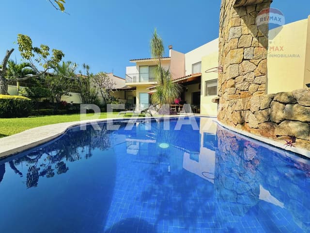 Venta de casa en Vista Hermosa, Cuernavaca, Morelos...Clave 4684