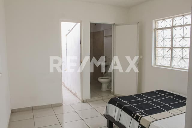 CASA MULTI-FAMILIAR EN ESTE DE MAZATLAN