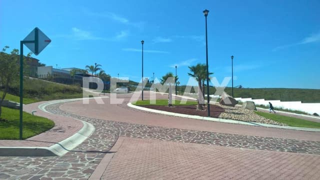 TERRENO EN VENTA EN CIUDAD MADERAS CORREGIDORA