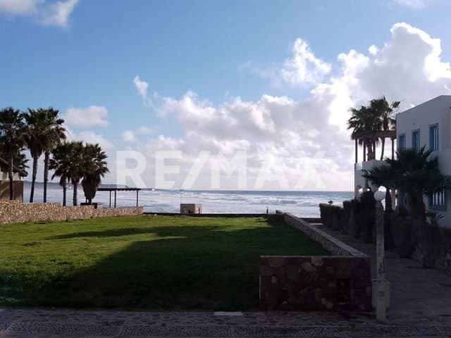 BEACHFRONT LOT FOR SALE IN PUNTA PIEDRA ENSENADA