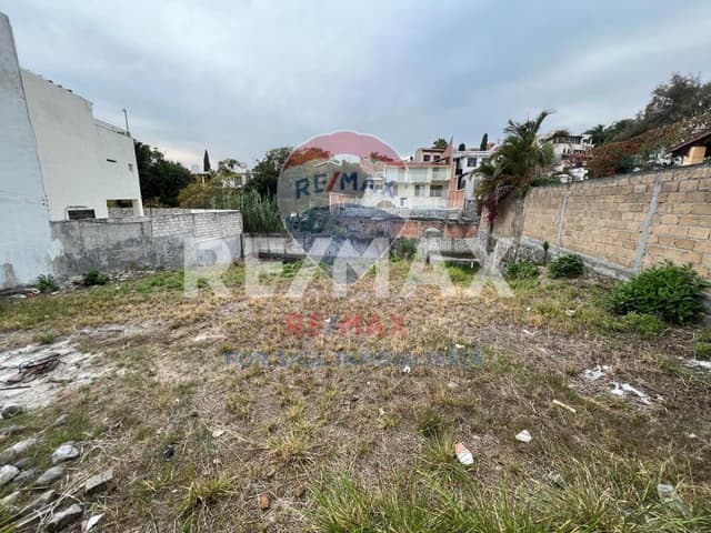 Venta de terreno en el Fracc. Loma Sol, Cuernavaca, Morelos...Clave 4722
