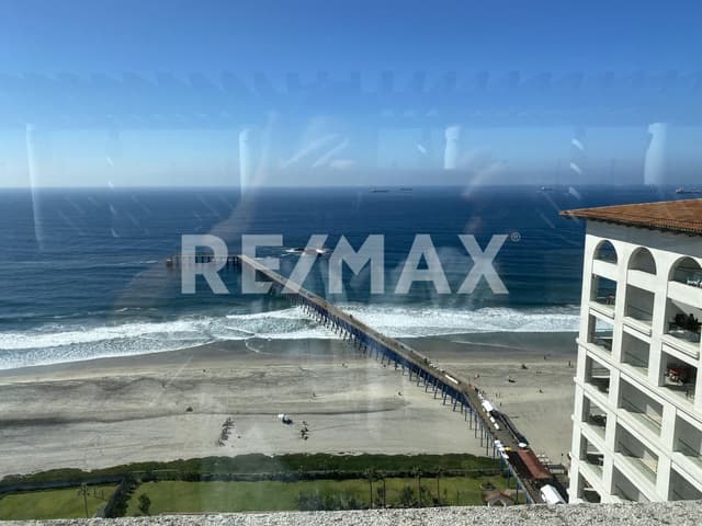Departamento en Condominio en el piso 9, frente y vista al mar y acceso a playa en el Rosarito Beach Hotel Resort en Rosarito B.C.