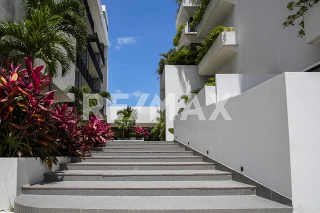 2 Bedroom 2 Bathroom Condo For Sale in Playa del Carmen