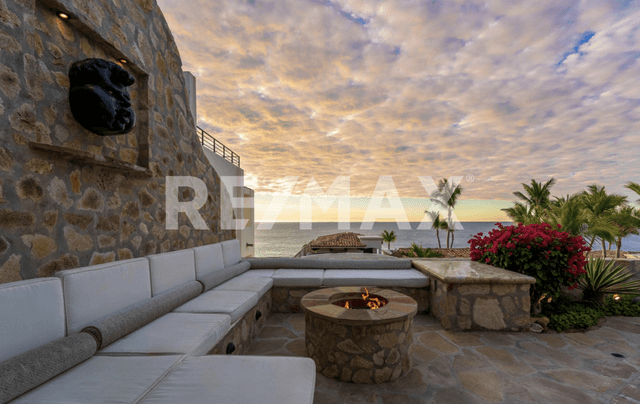 HOUSE FOR SALE EL ENCANTO DE LA LAGUNA / CASA EN VENTA