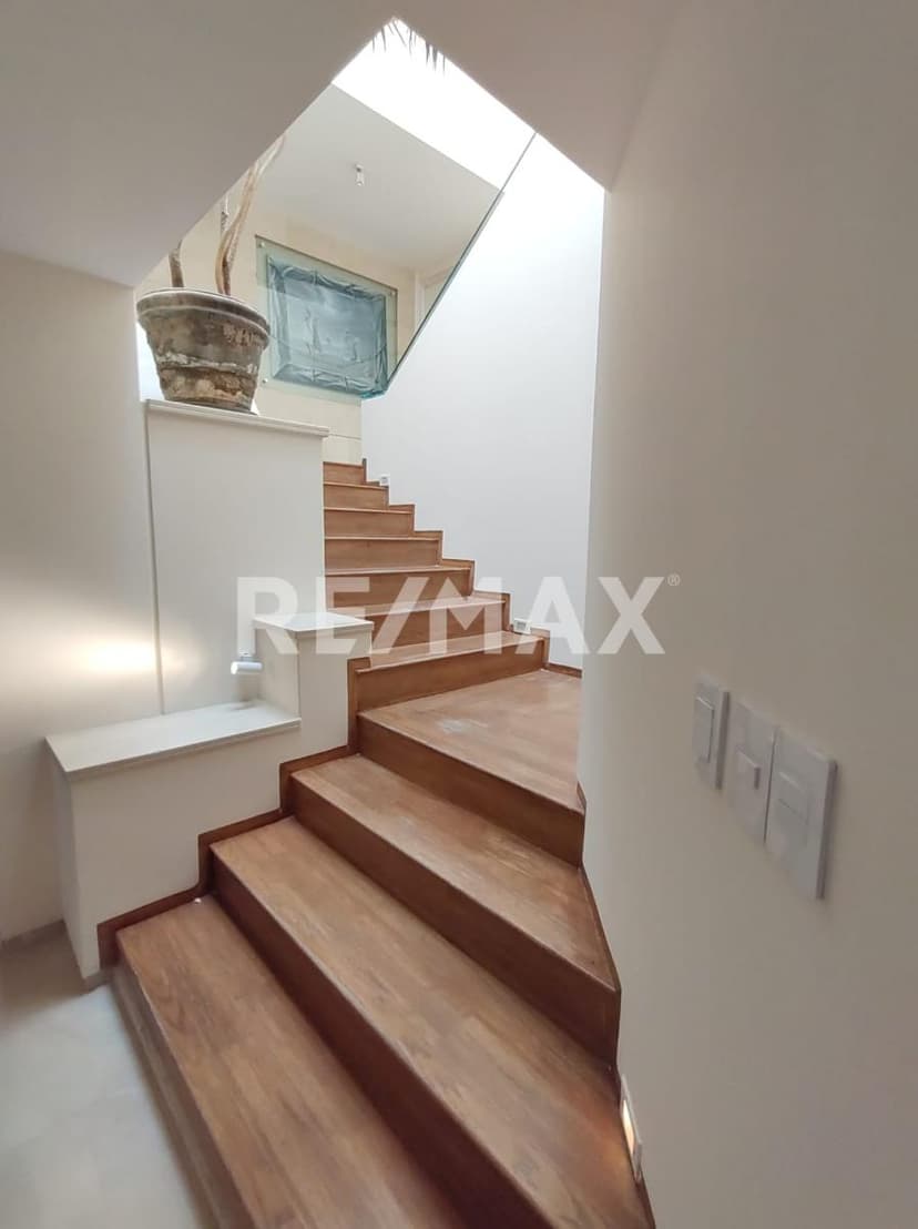 Gallery preview 3