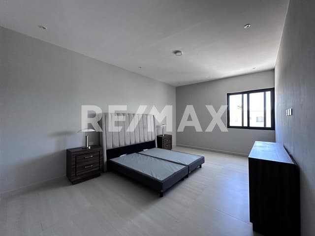 CASA EN VENTA EN LAS VILLAS