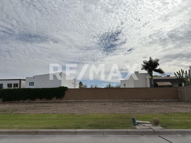 TERRENO EN VENTA EN LAS VILLAS