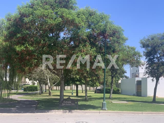 TERRENO EN VENTA EN LAS VILLAS