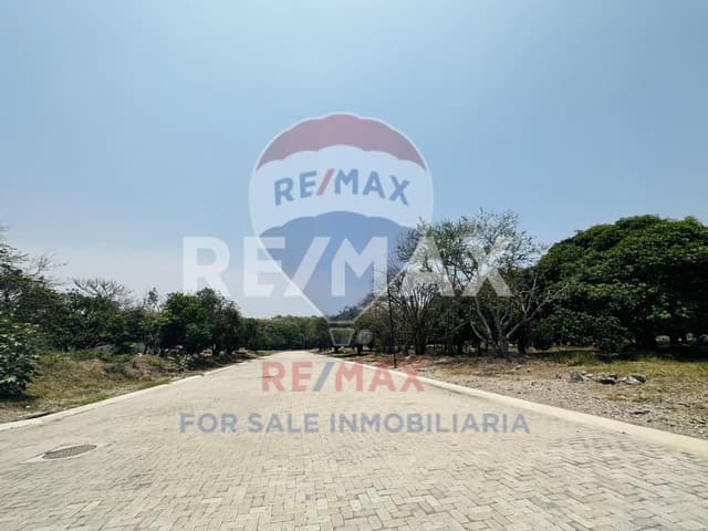 Venta de lote residencial en Oaxtepec, Morelos...Clave 4747