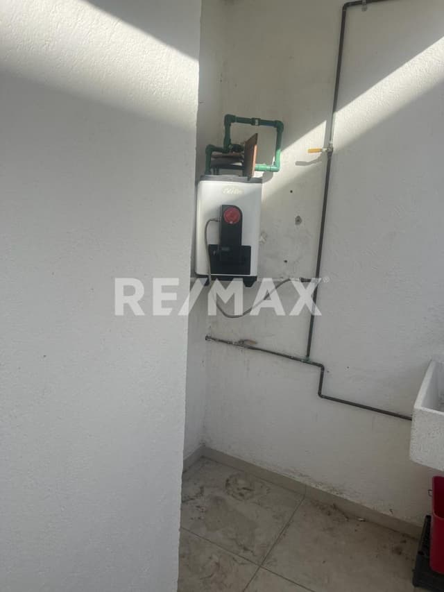 CASA EN VENTA GRAND JURIQUILLA QUERETARO RCV240209-ECA
