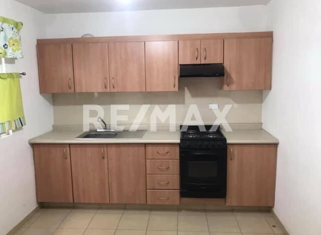 Casa en Venta en el Norte, Paso de Argenta, Aguascalientes.