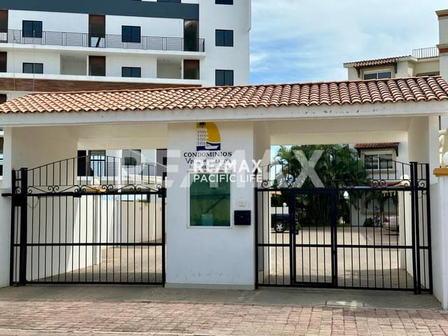 CONDOMINIO EN VENTA EN VISTAS DE LA MARINA