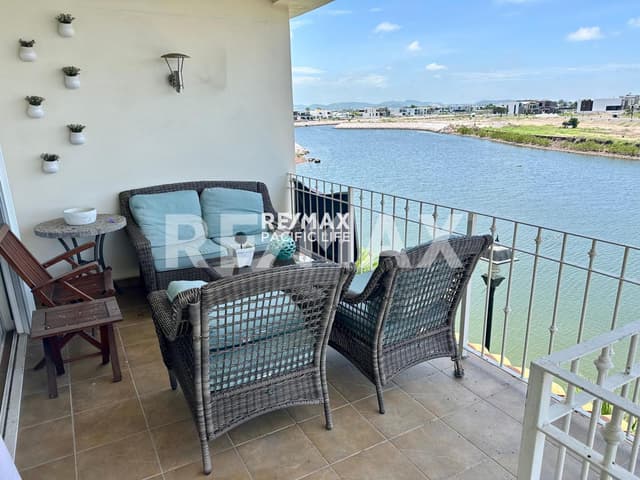 CONDOMINIO EN VENTA EN VISTAS DE LA MARINA