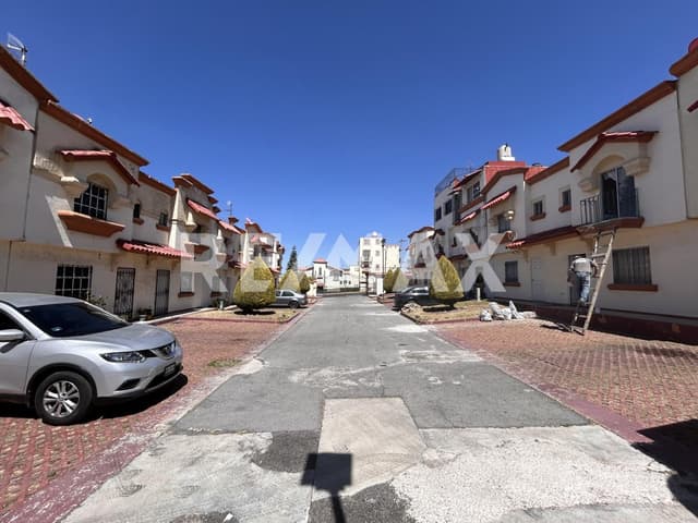 MFM Casa en Venta en Villa del Real, Tecámac