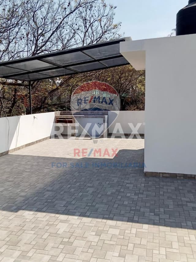 Venta de casa en Pedregal de las Fuentes, Jiutepec, Morelos...Clave 4764