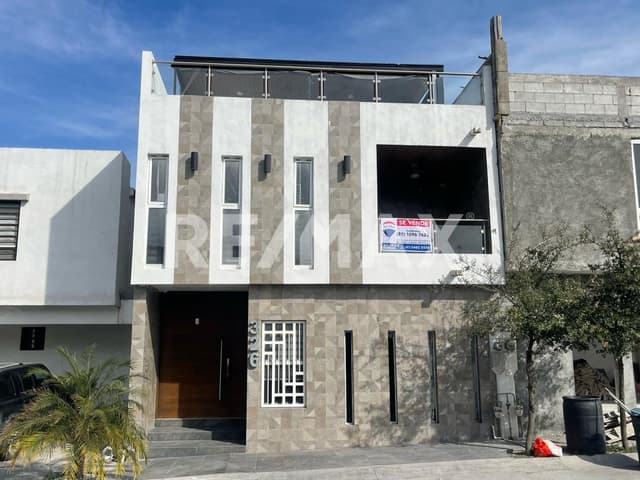 VENTA CASA  CUMBRES ANDARA