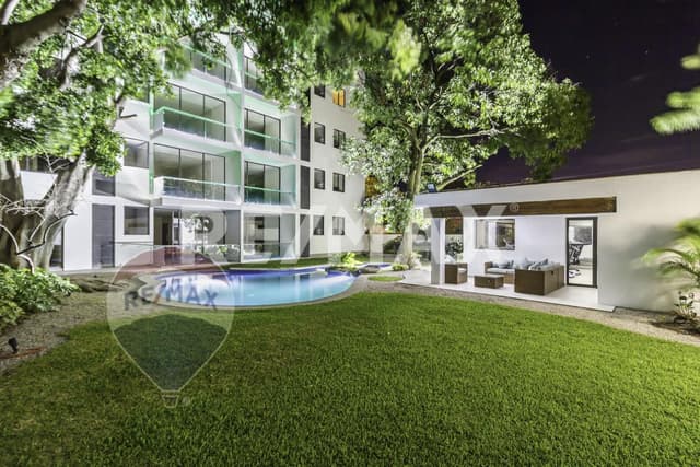 Venta de departamento de lujo, Col. Las Palmas, Cuernavaca...Clave 4775
