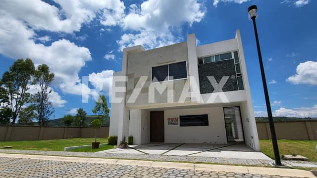 CASA EN VENTA PARQUE CHIAPAS, LOMAS DE ANGELOPOLIS