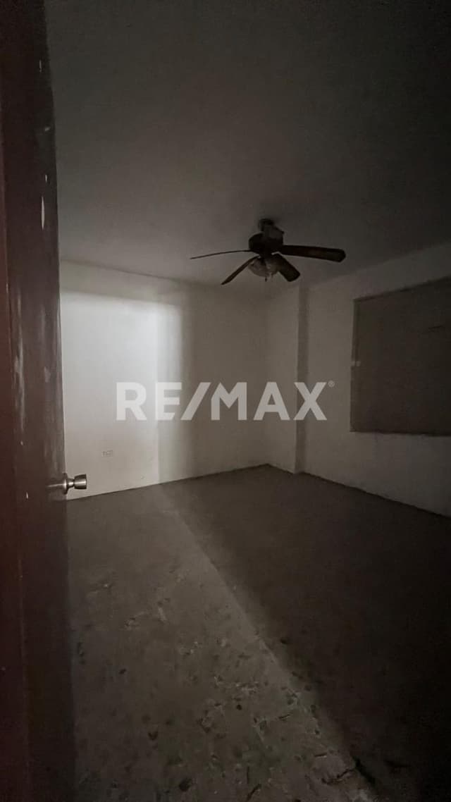 EDIFICIO con USO DE SUELO MIXTO EN VENTA EN CUMBRES 3ER SECTOR 