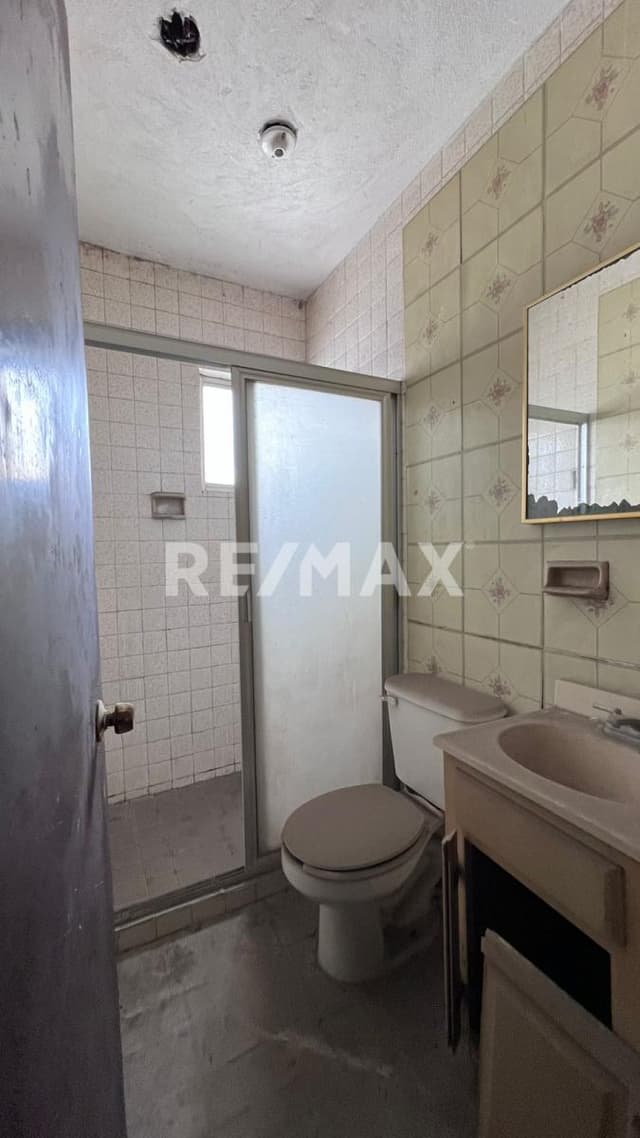 EDIFICIO con USO DE SUELO MIXTO EN VENTA EN CUMBRES 3ER SECTOR 