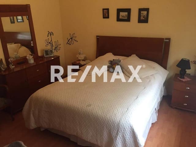 CASA EN VENTA EN ARBOLEDAS 