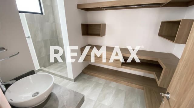 CASA EN VENTA EN BIO GRAND JURIQUILLA 