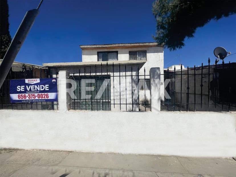 Casa en Venta en Erendira 
