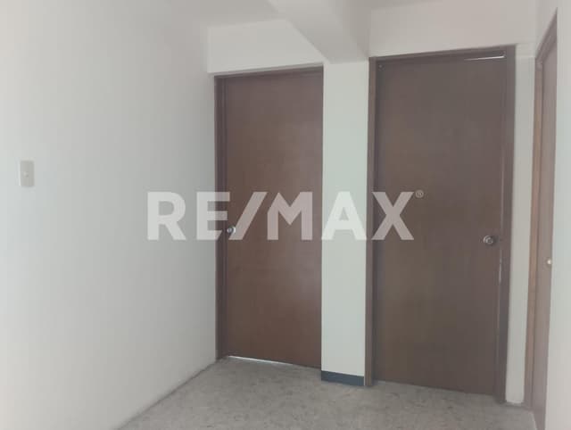 OFICINA COMERCIAL EN RENTA ERMITA IZTAPALAPA, CHURUBUSCO