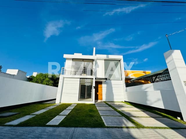 VENTA DE CASA EN HACIENDAS DE TEQUISQUIAPAN QUERETARO RCV240322-EL