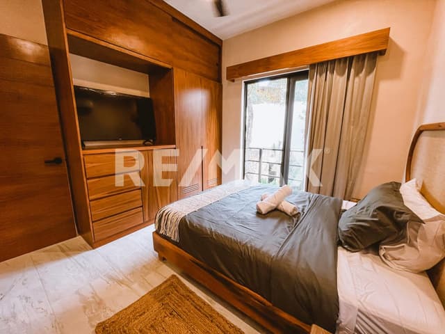 4 CASAS EN VENTA CON TERRENO EXCEDENTE 