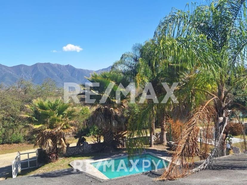 Casa Quinta en Venta en El Barrial, Santiago