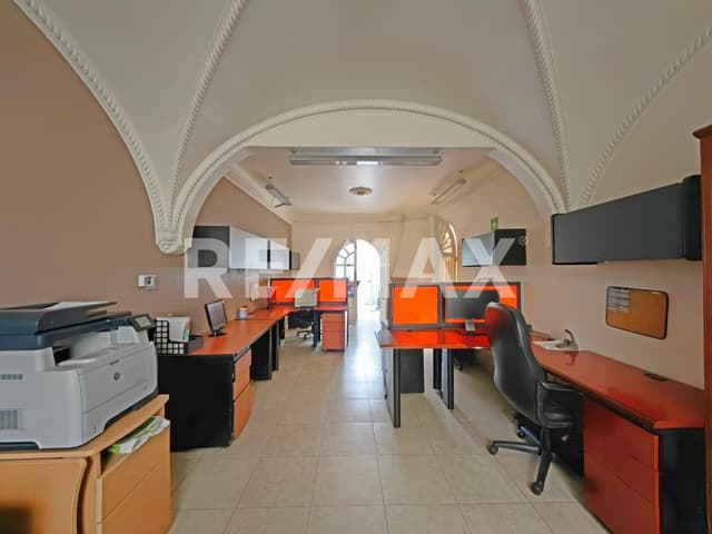 CASA 281m2 / 5R / 4B