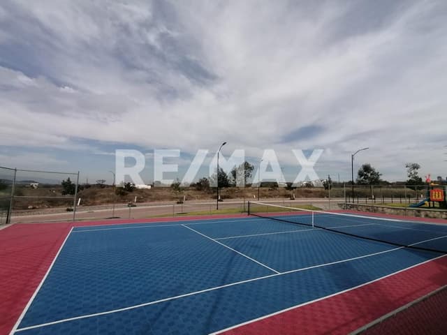 VENTA DE TERRENO CIUDAD MADERAS CORREGIDORA, CONDOMINIO AZALEA