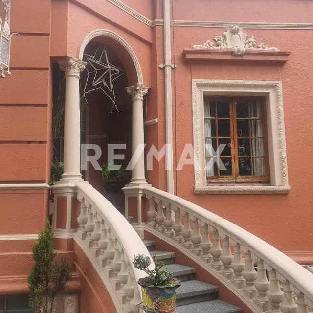Casa en Venta en Lomas de Chapultepec ( 602522 )