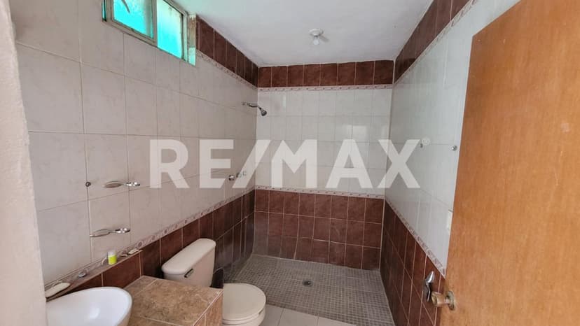 CASA EN VENTA ZONA SUR