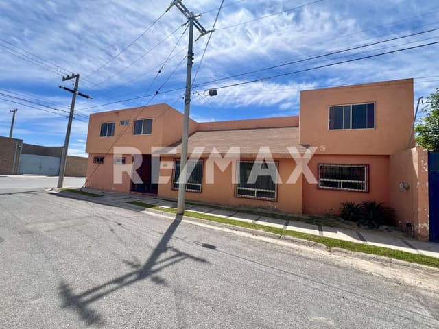 CASA EN VENTA EN AMPLIACIÓN LA ROSITA 