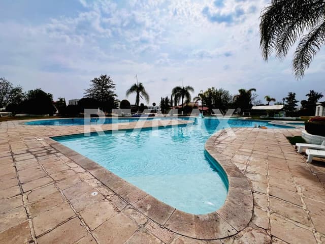 CASA EN VENTA JARDINES DEL LAGO