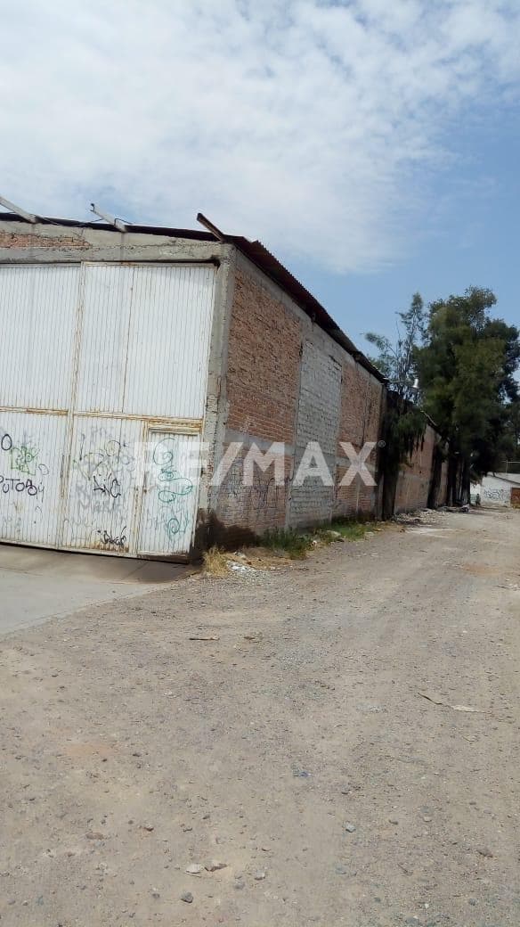 BODEGA COMERCIAL EN RENTA SAN ANTONIO CELAYA