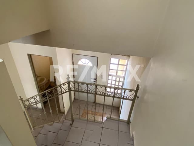 CASA EN VENTA EN FRACCIONAMIENTO CASTELLANOS 