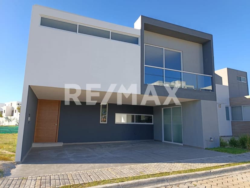 CASA EN VENTA EN PARQUE TLAXCALA LOMAS DE ANGELOPOLIS III