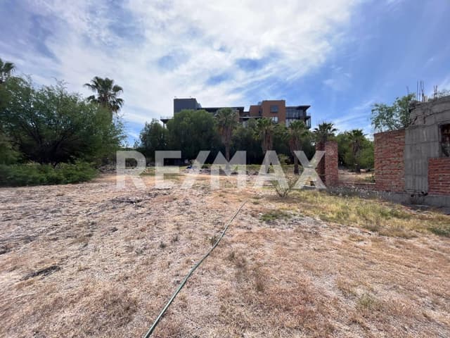 VENTA DE TERRENO  GRAN OPORTUNIDAD EN  BALVANERA POLO & COUNTRY CLUB