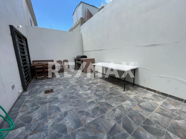 CASA EN VENTA EN VALPARAISO RESIDENCIAL, TIJUANA B.C.