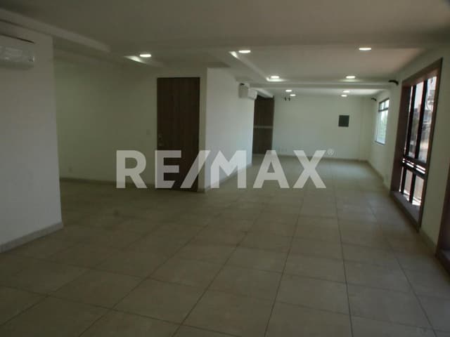 Venta Edificio nuevo en Naucalpan a 100 mts de Periférico