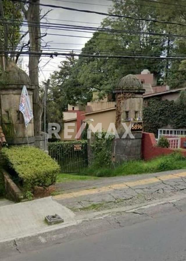 Casa en Venta con gran Bosque Privado en Desierto de los Leones  Lomas de los Cedros  (605221)