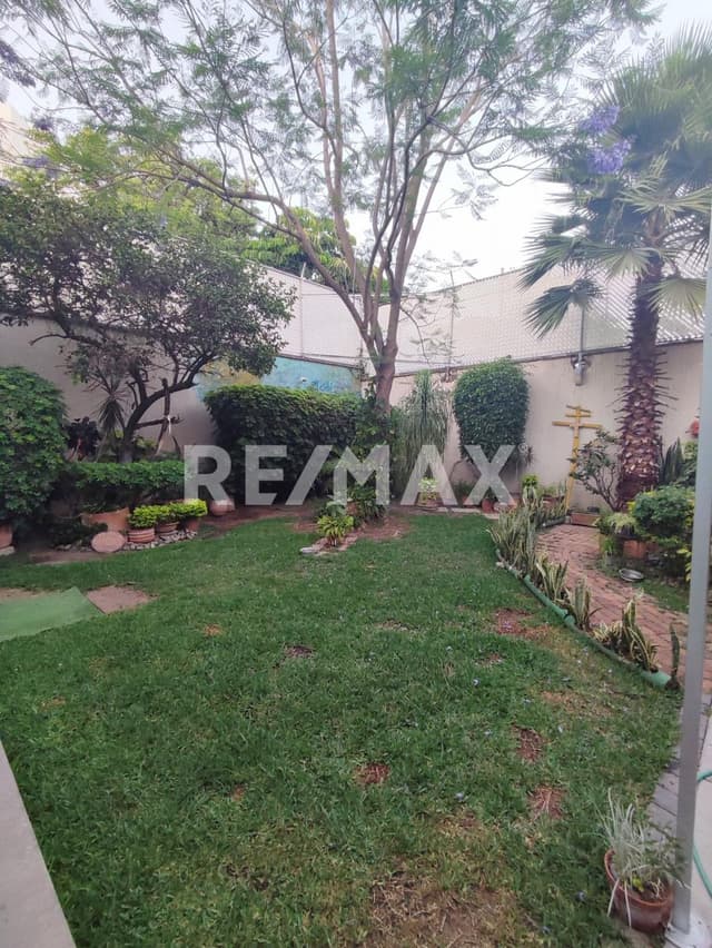 CASA EN VENTA EN CERCA DE LA MINERVA, VALLARTA NORTE