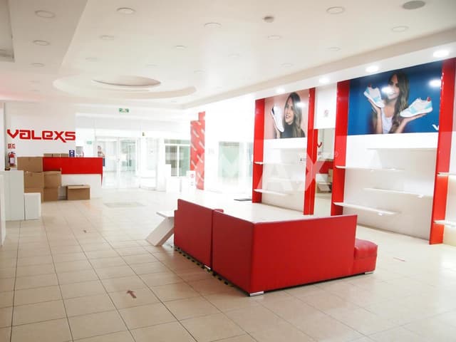 Venta local en Plaza de las estrellas